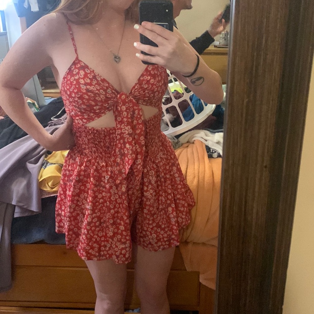 SHEIN XS Red Floral Romper